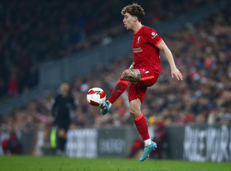 記者：齊米卡斯在訓(xùn)練中遭受撞擊，因傷缺席對陣南安普頓