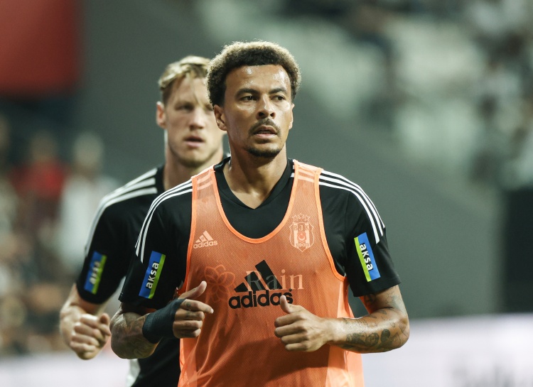 小法：阿里在跟我們一起訓(xùn)練，如果能幫他找回自己我會很開心的