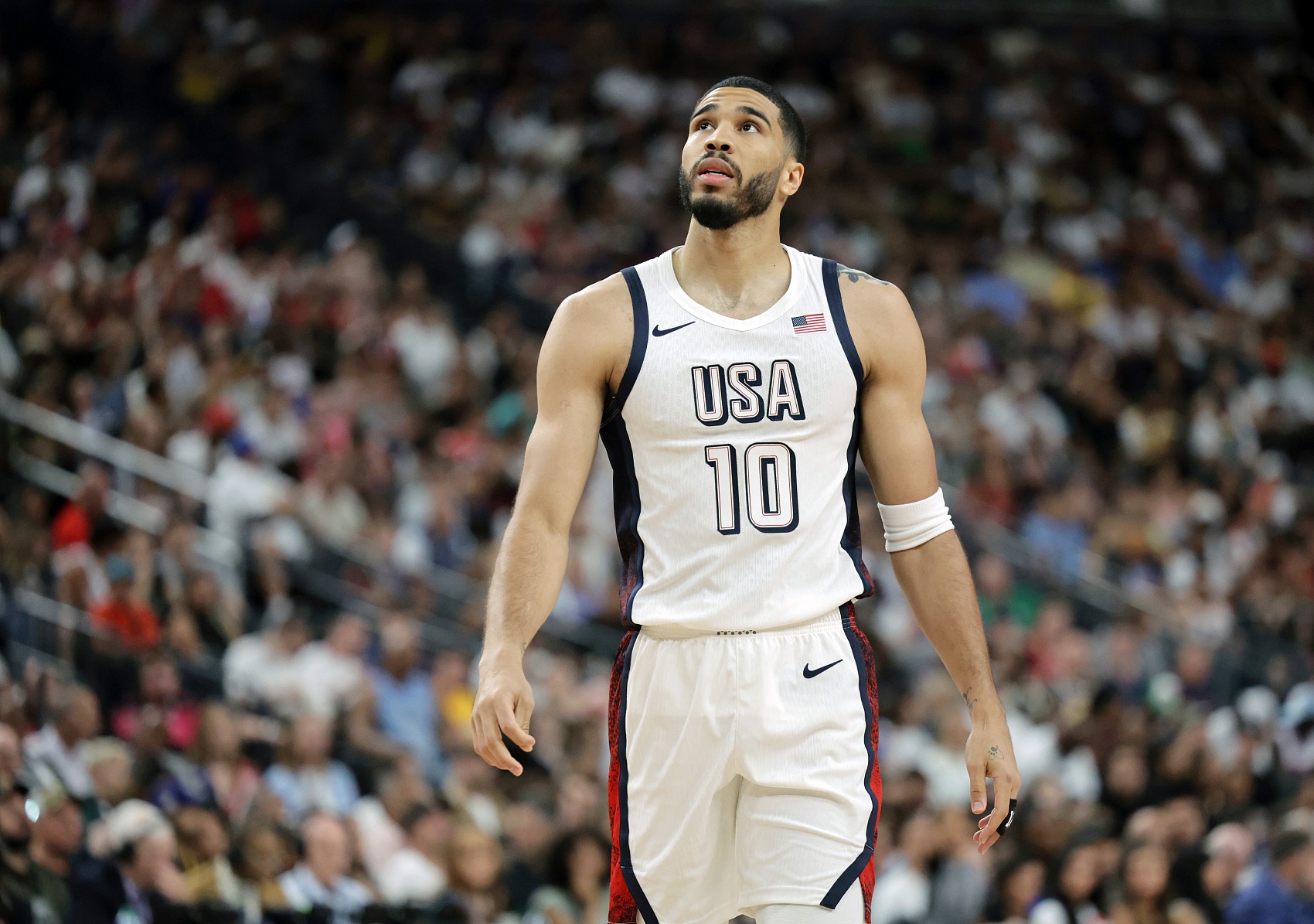 霍勒迪談塔圖姆被DNP：他沒有鬧脾氣 仍認真訓練做好一切準備