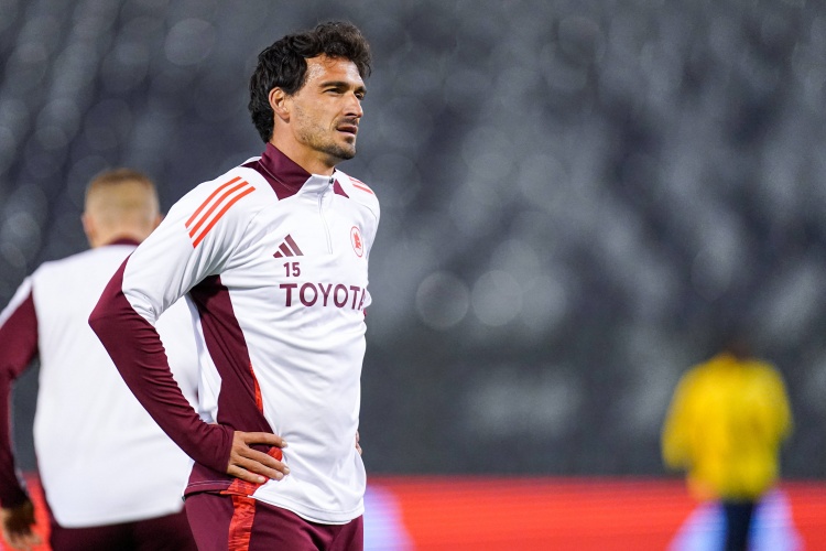 羅馬主場失利還遭遇傷病打擊！胡梅爾斯和克里斯坦特先后受傷離場