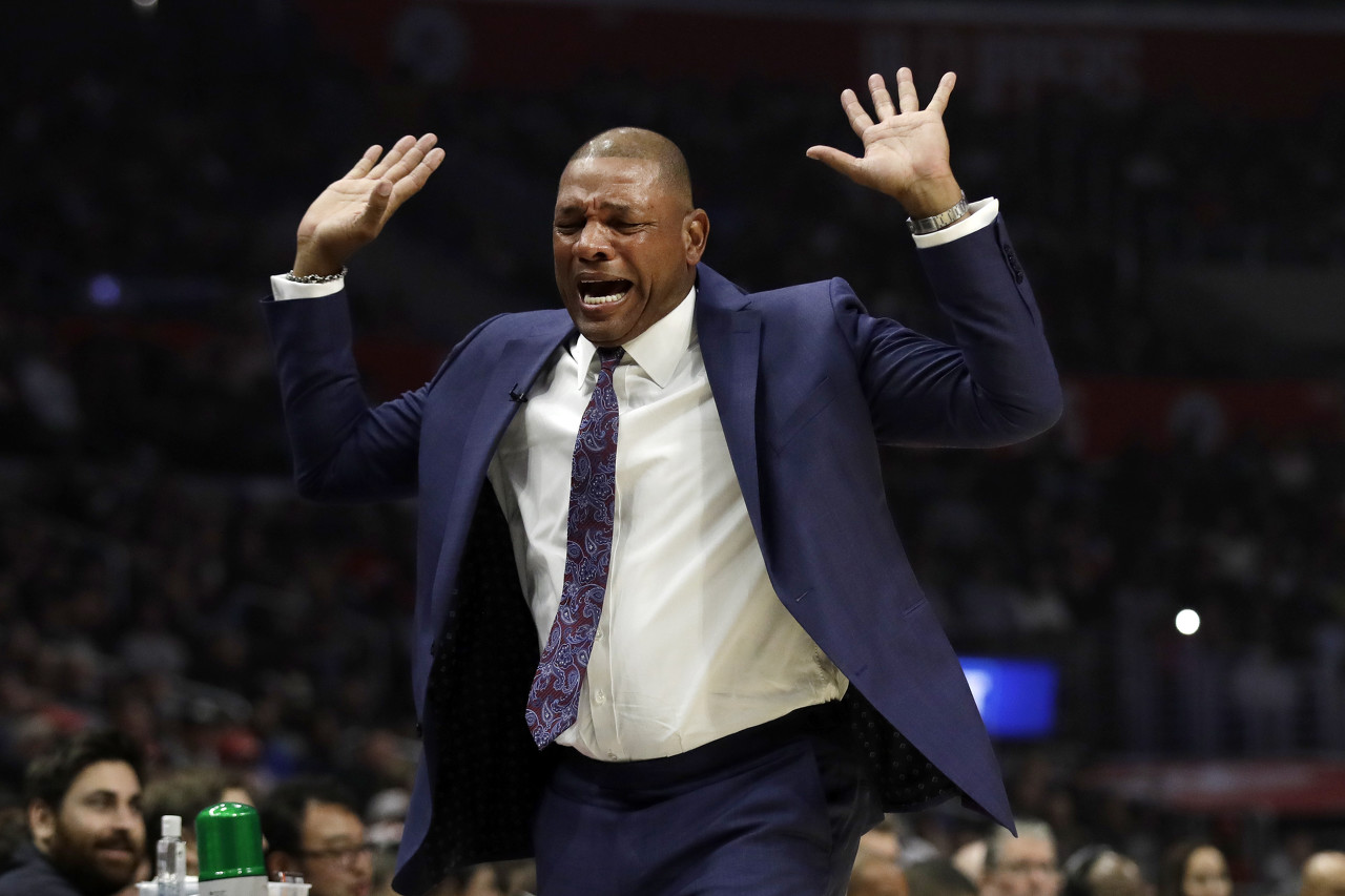 全隊24分字母獨得22分？老里：現(xiàn)在看很特別 但當時我慌了</p></div>
                <div   id=